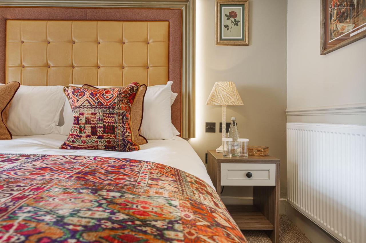 The George Hotel, Amesbury, Wiltshire Extérieur photo
