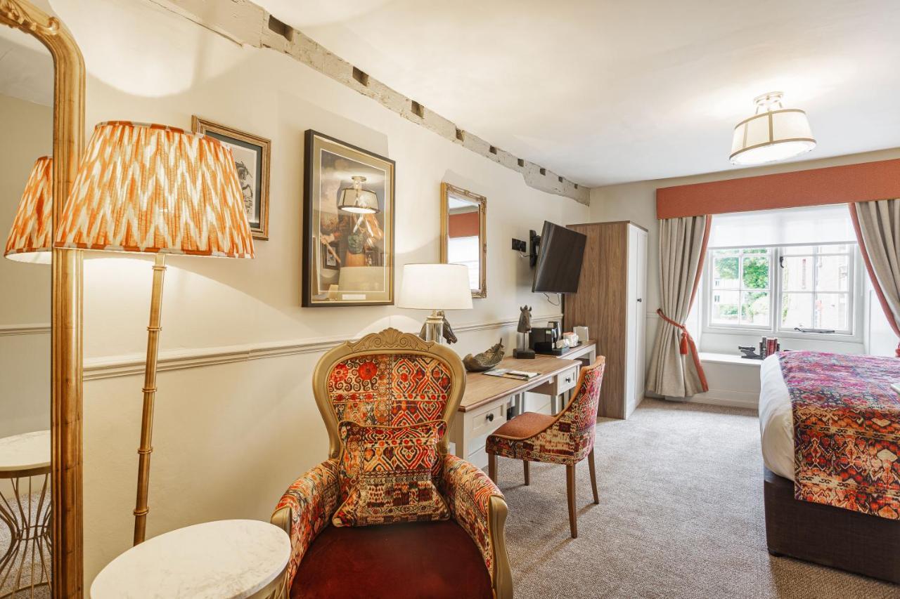 The George Hotel, Amesbury, Wiltshire Extérieur photo