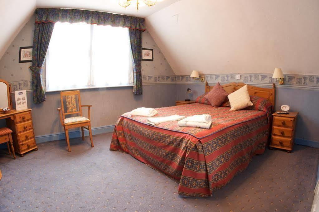 The George Hotel, Amesbury, Wiltshire Extérieur photo